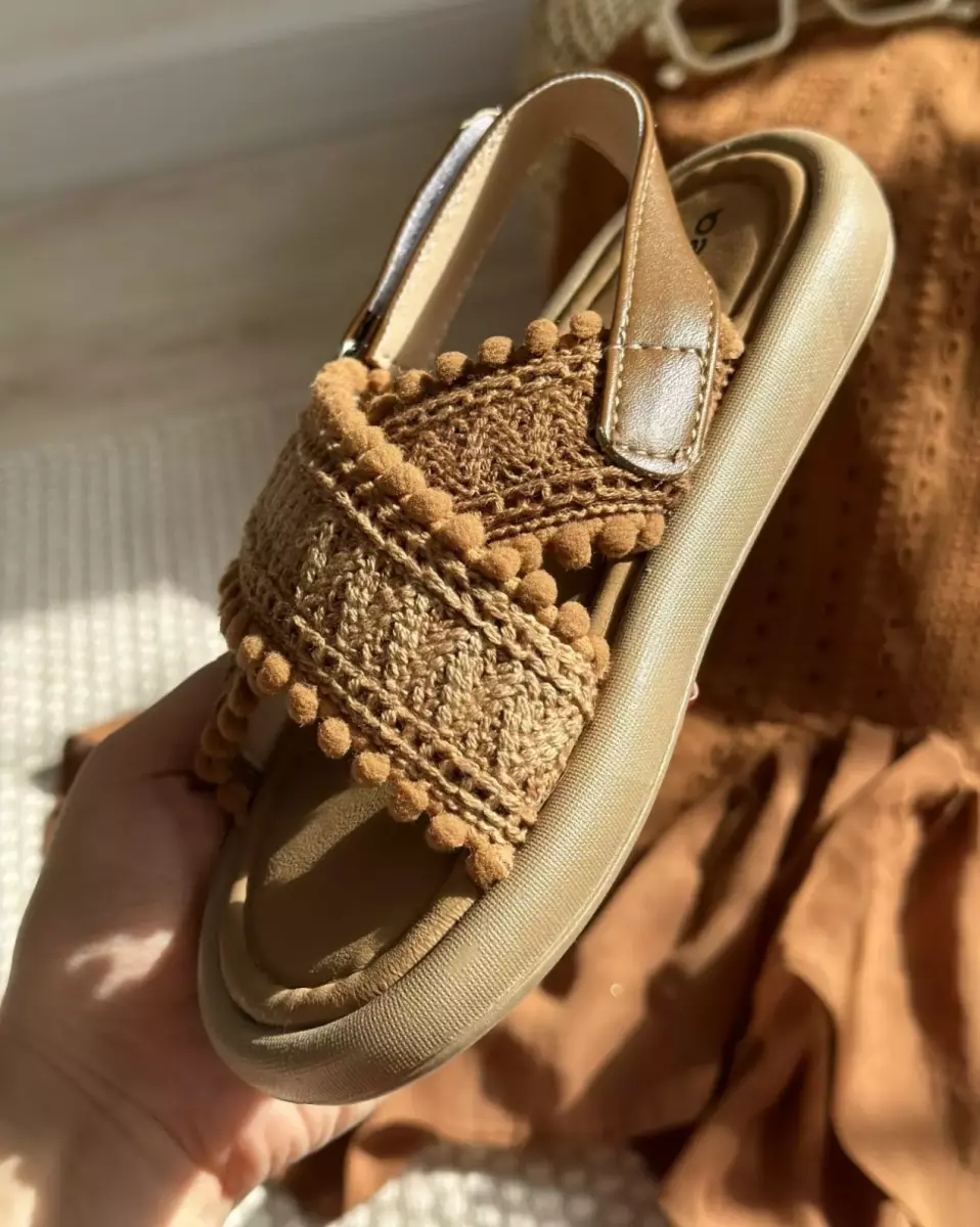 صندل کنفی کد 580