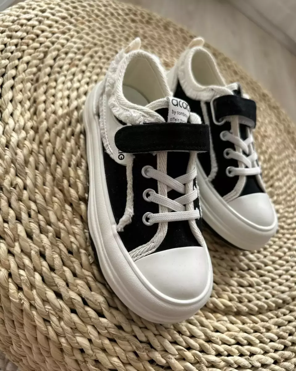 کتونی بلک وایت کد 585