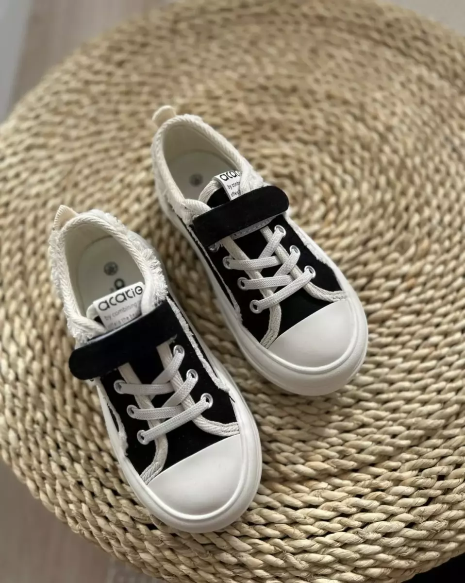 کتونی بلک وایت کد 585