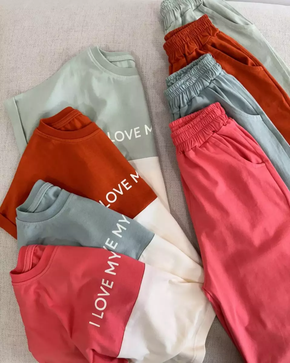 تیشرت کراپ و شلوار برمودا لاوین کد 823