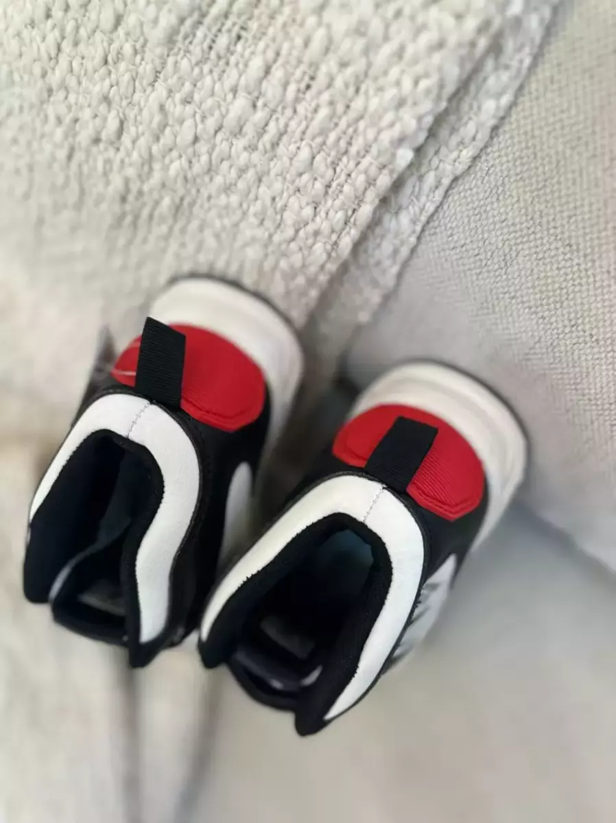 کتونی جردن کد1073