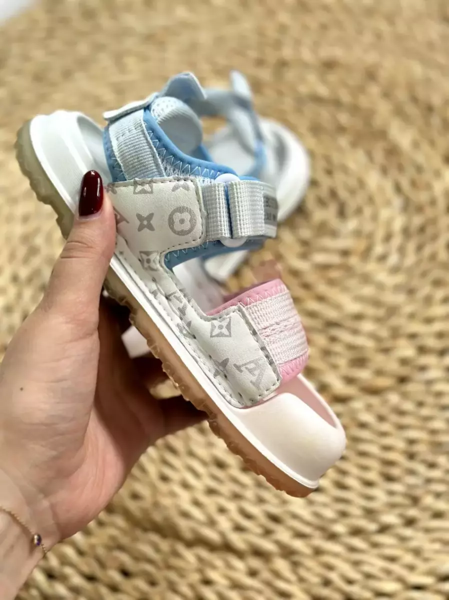 صندل وارداتی کد 1573