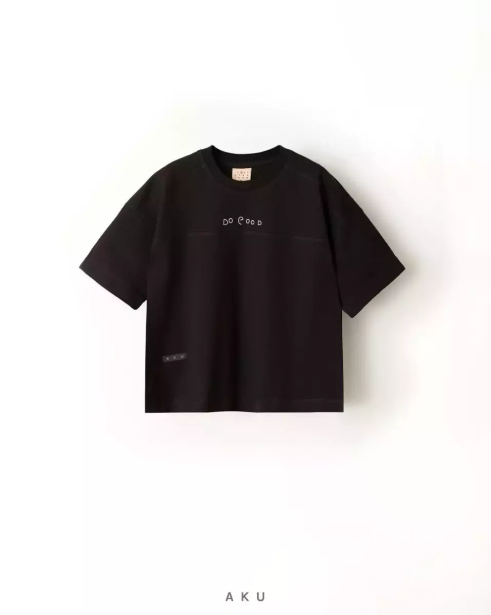 تیشرت مشکی آکو کد1610