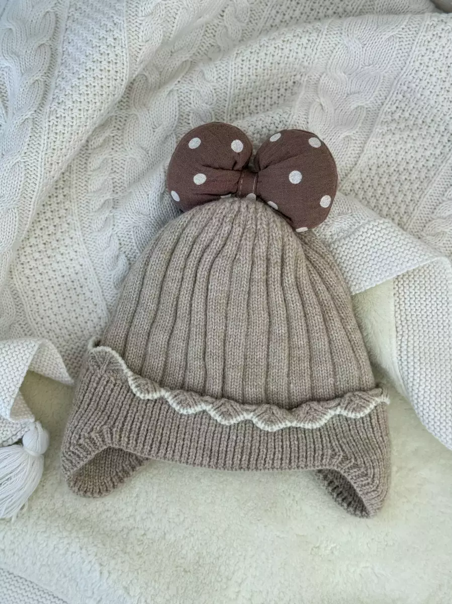 کلاه پاپیون خالدار