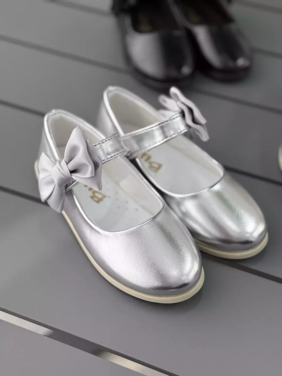 کفش شاین دار