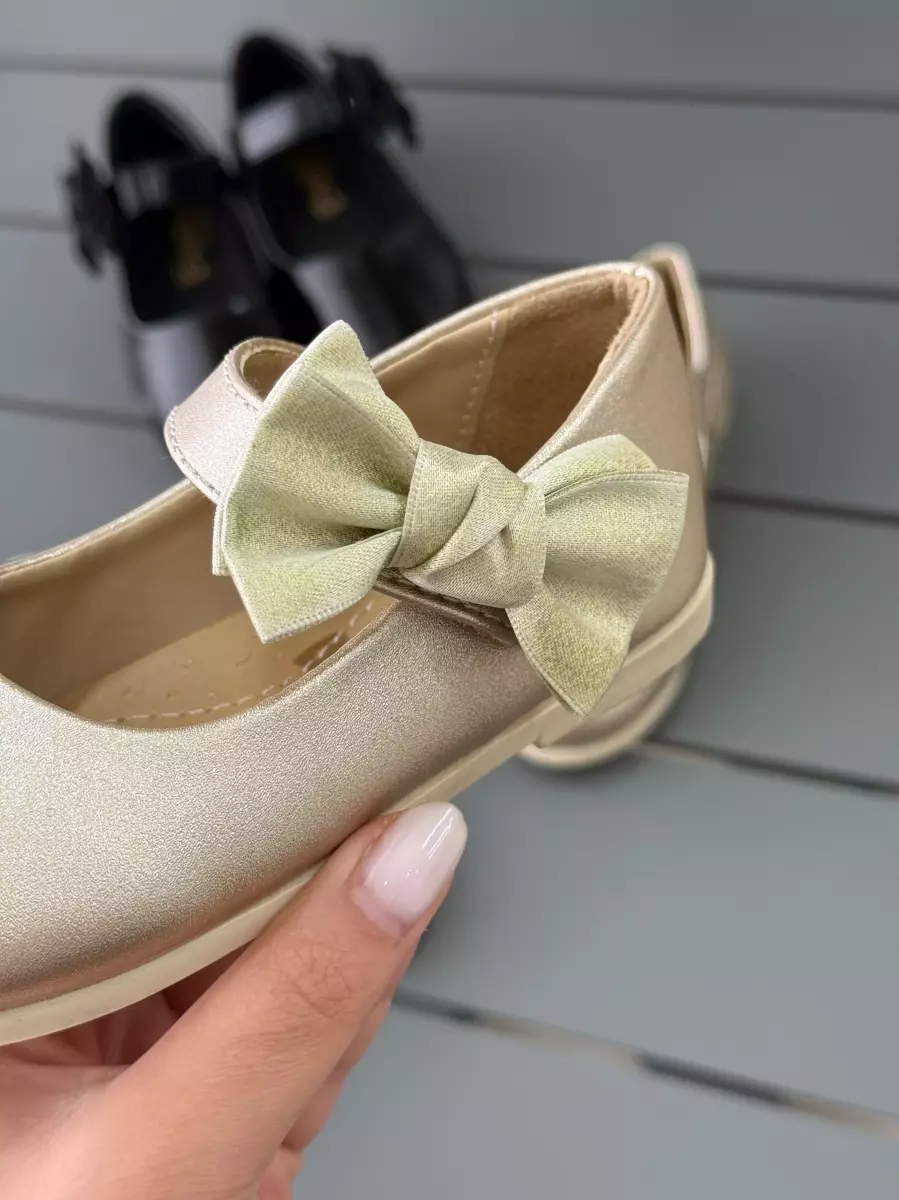 کفش شاین دار