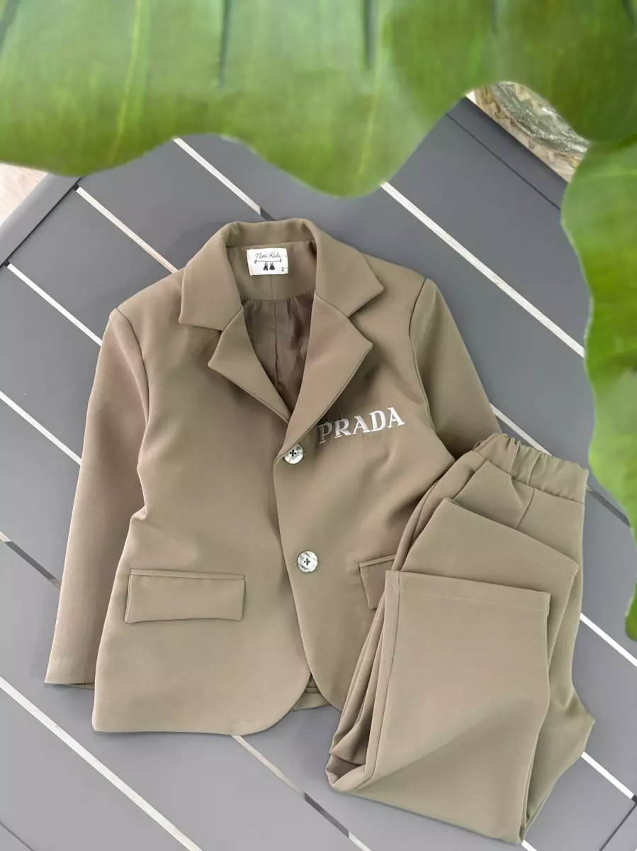 کت و شلوار PRADA