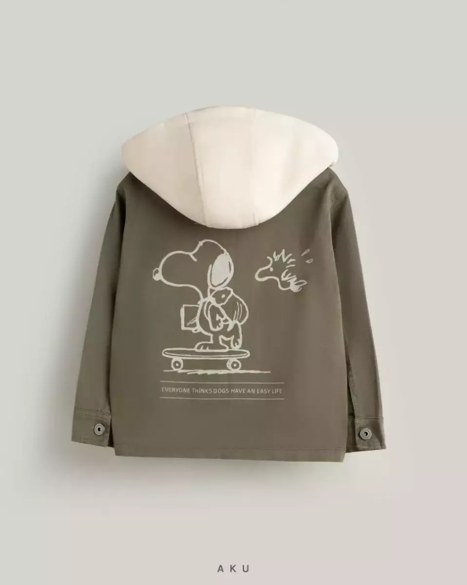 کت کتان کلاهدار