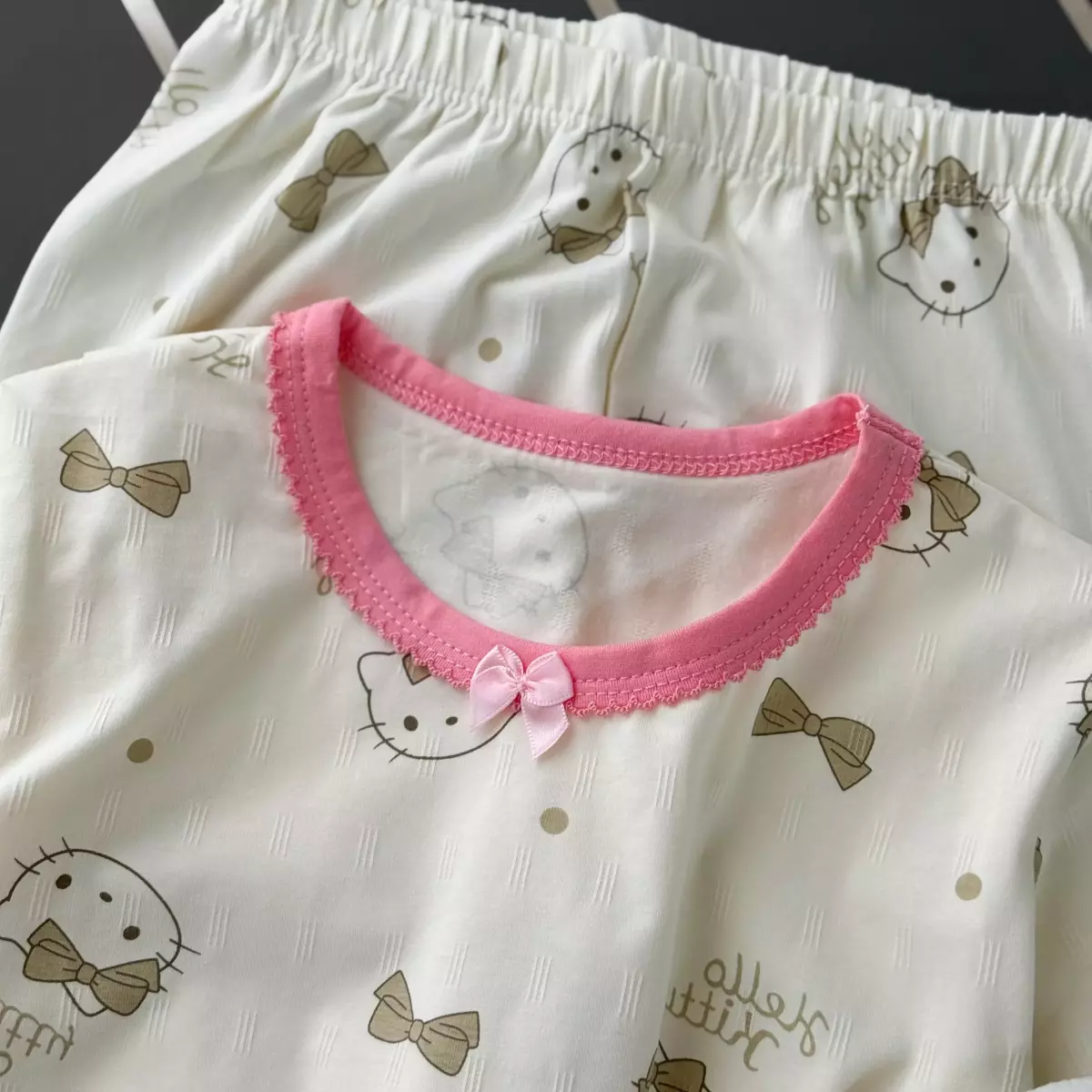 ست چینی Hello kitty