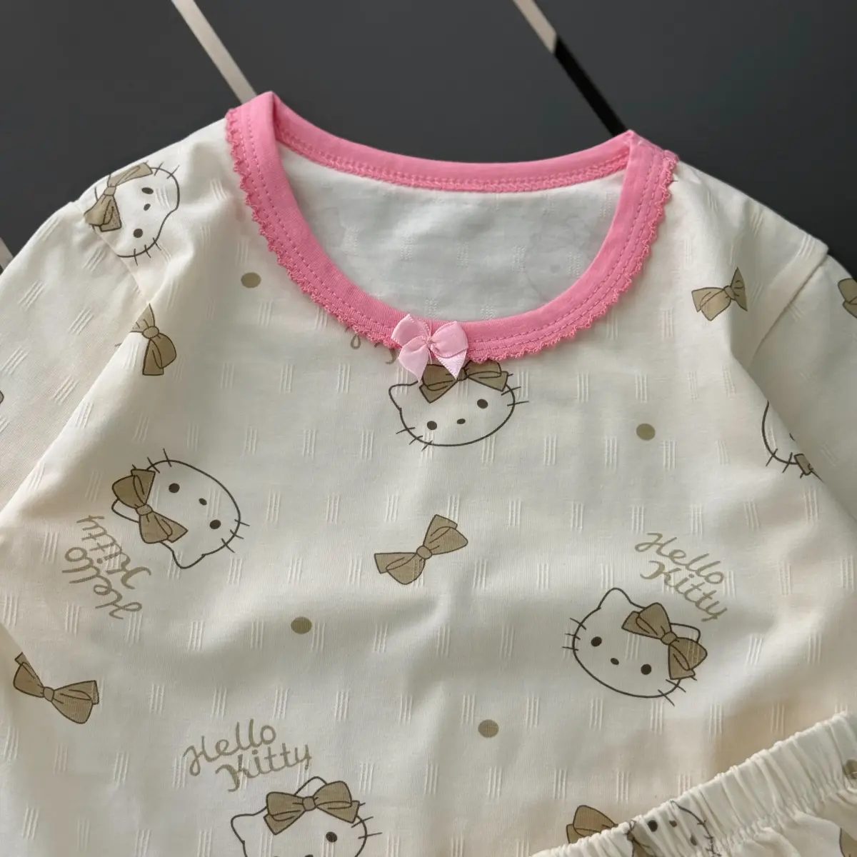 دو تیکه وارداتی Hello kitty