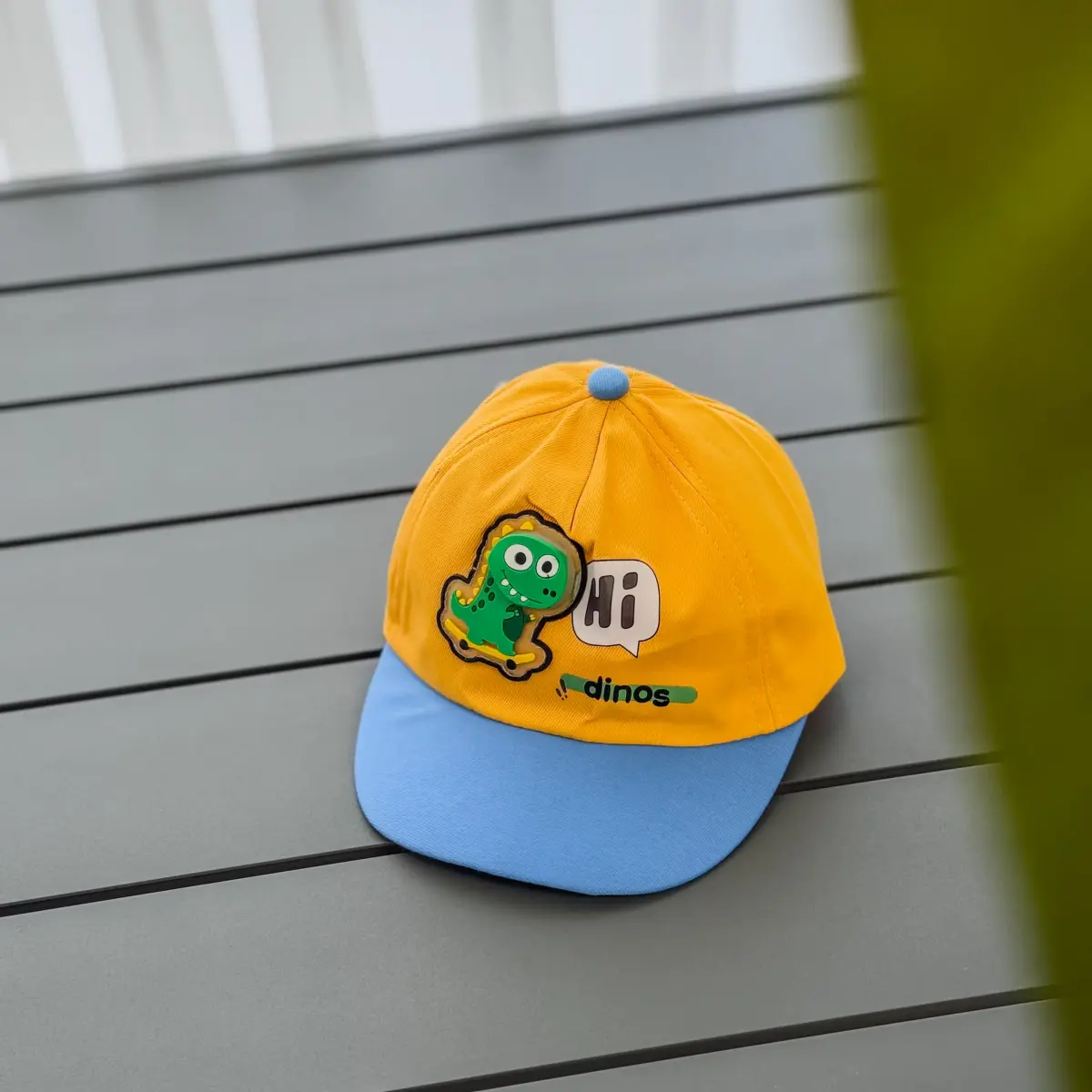 کلاه نقلی Dinos