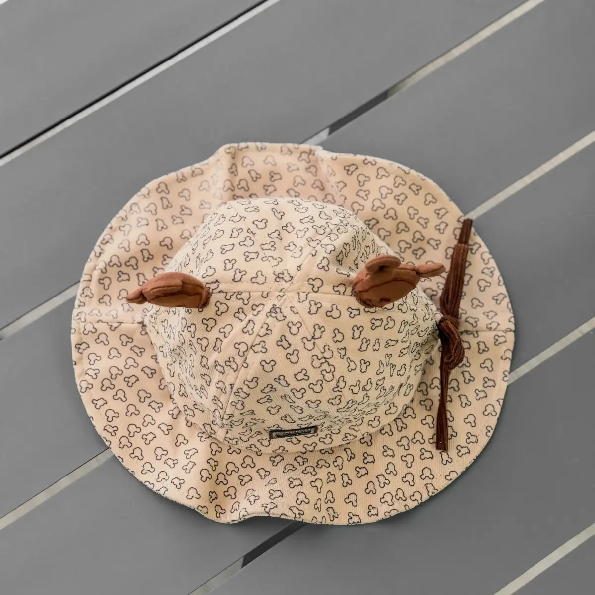 کلاه عروسکی